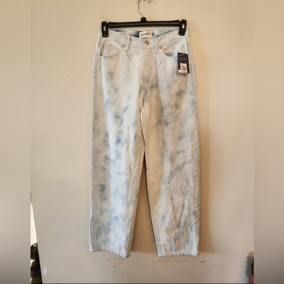 Universal Thread Denim - Universal Thread mid rise 90's baggy bleach wash jeans size 0 regular